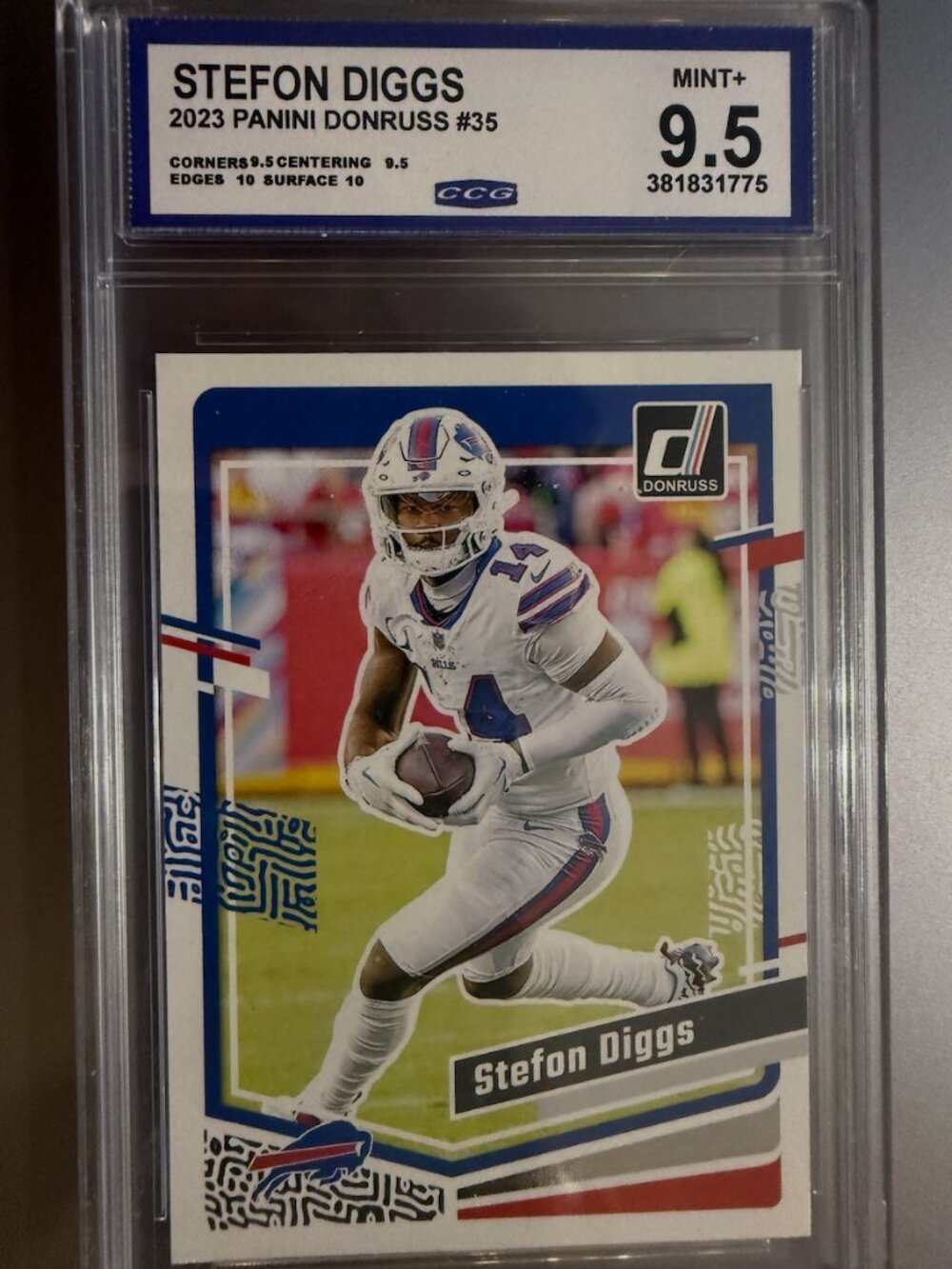 Stefon Diggs #35 | 2023 Panini Donruss | CCG 9.5